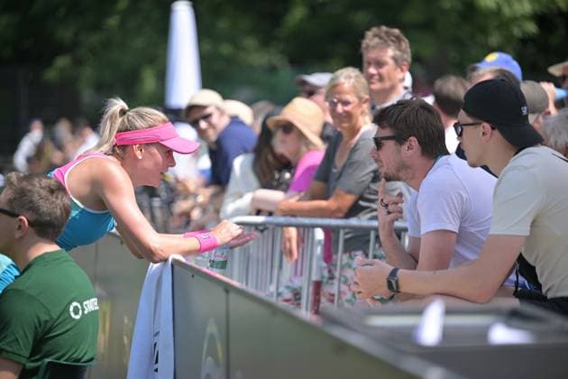 24.06.2023, xbrx, Tennis Bad Homburg Open WTA, Tennis Damen 250, emspor, v.l. Baindl, Kateryna (UKR), spricht mit dem Trainer Bad Homburg