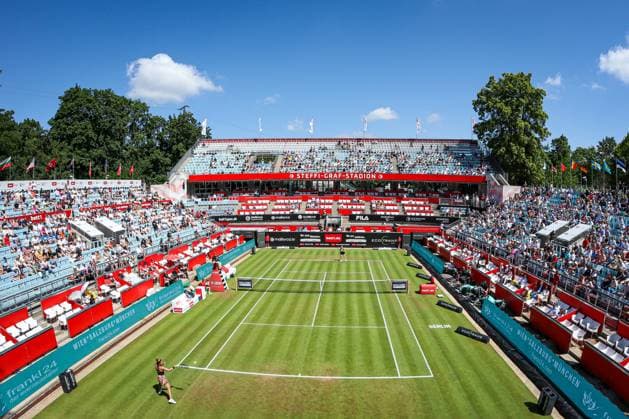 Zuschauer im Steffi-Graf-Stadion beim Match zwischen Maria SAKKARI GRE vs. Marketa VONDROUSOVA CZE, bett1open presented by ecotrans Group, Berlin, LTTC Rot-Weiß Berlin, 24.06.2023, Copyright: xClaudioxGärtnerx