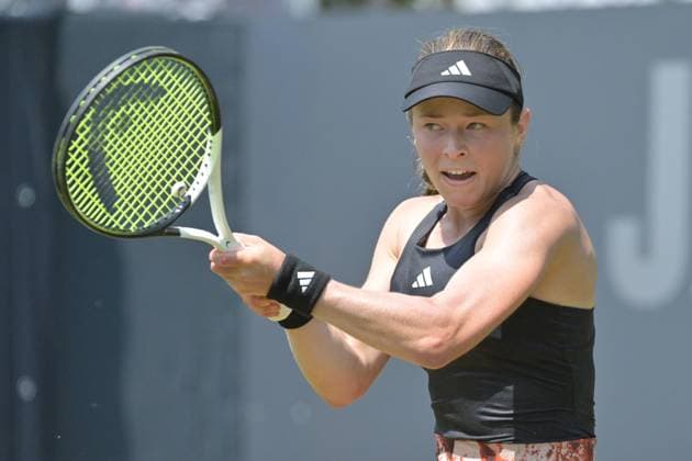 24.06.2023, xbrx, Tennis Bad Homburg Open WTA, Tennis Damen 250, emspor, v.l. Volynets, Katie (USA), fokussiert, konzentriert, spielt den Ball Bad Homburg