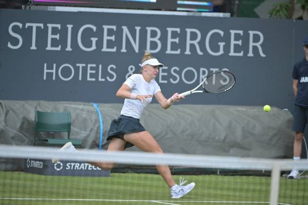 24.06.2023, xbrx, Tennis Bad Homburg Open WTA, Tennis Damen 250, emspor, v.l. Teichmann, Jil (SUI), fokussiert, konzentriert, spielt den Ball Bad Homburg