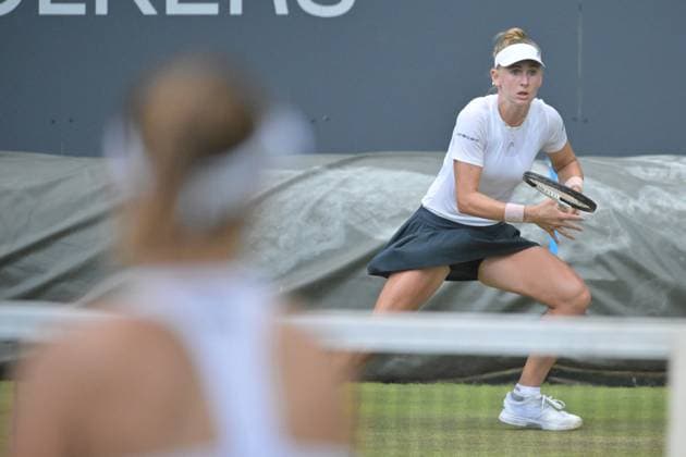24.06.2023, xbrx, Tennis Bad Homburg Open WTA, Tennis Damen 250, emspor, v.l. Teichmann, Jil (SUI), fokussiert, konzentriert, spielt den Ball Bad Homburg