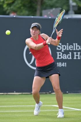 24.06.2023, xbrx, Tennis Bad Homburg Open WTA, Tennis Damen 250, emspor, v.l. Papadakis, Lena (GER), spielt den Ball, fokussiert, konzentriert Bad Homburg