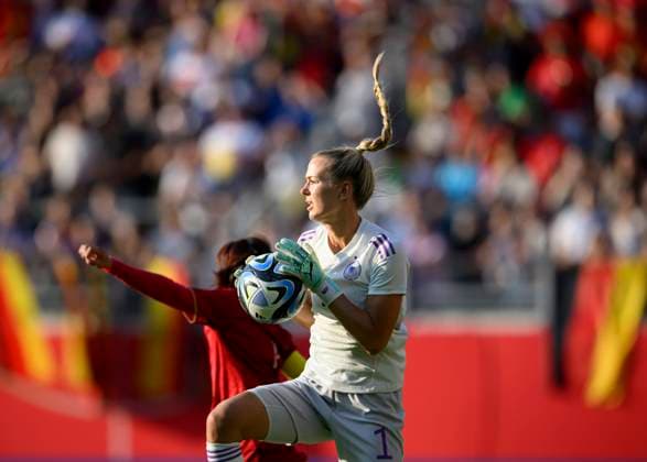 Torwart Torhueterin Merle FROHMS (GER) Aktion, Fussball Laenderspiel der Frauen, Freundschaftsspiel, Deutschland (GER) - Vietnam (VIE) 2:1, am 24.06.2023 in Offenbach Deutschland. Â