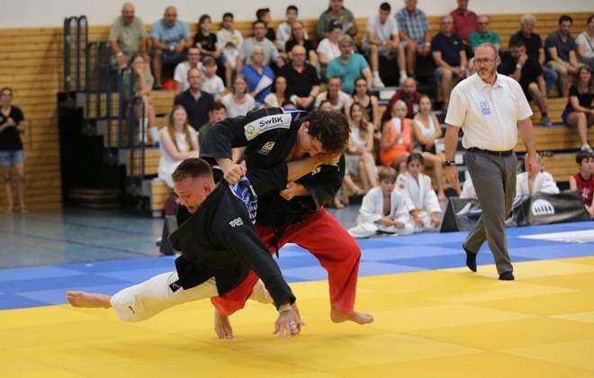 24.06.2023 xmgoodx Offenbach 1. Judo-Bundesliga 2023 1. JC Samurai Offenbach gegen TSG BACKNANG Markus Seifert (Samurai) gegen Benjamin Lütjens (Backnang)