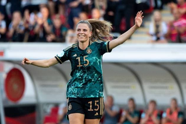 Tabea Sellner (Deutschland, 15) jubelt ueber das Tor zum 2:0, GER, Deutschland vs. Vietnam, DFB Fussball Frauen Nationalmannschaft, Freundschaftsspiel, Spielzeit 2022 2023, 24.06.2023 GER, Deutschland vs. Vietnam, DFB Fussball Frauen Nationalmannschaft, Freundschaftsspiel, Spielzeit 2022 2023, 24.06.2023 Offenbach Copyright: xEibner-Pressefoto Memmlerx EP_MMR
