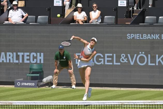 25.06.2023, xbrx, Tennis Bad Homburg Open WTA, Tennis Damen 250, emspor, v.l. Abschiedsspiel Petkovic, Andrea (GER), Petkovic, Andrea (GER), spielt den Ball Bad Homburg