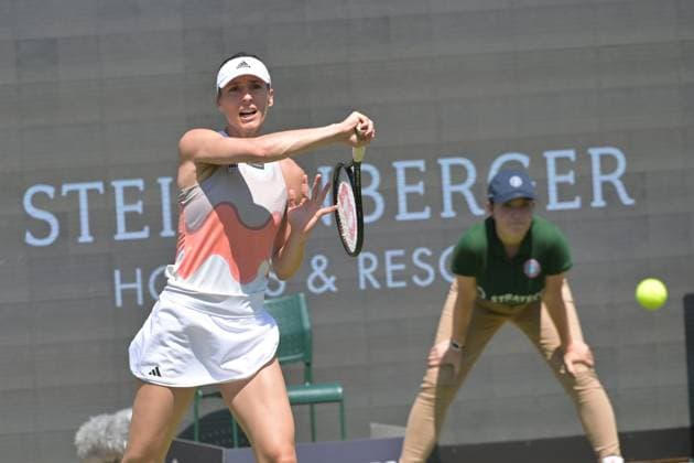 25.06.2023, xbrx, Tennis Bad Homburg Open WTA, Tennis Damen 250, emspor, v.l. Abschiedsspiel Petkovic, Andrea (GER), Petkovic, Andrea (GER), spielt den Ball Bad Homburg