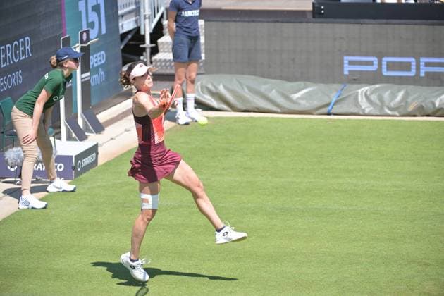 25.06.2023, xbrx, Tennis Bad Homburg Open WTA, Tennis Damen 250, emspor, v.l. Cornet, Alize (FRA), spielt den Ball Bad Homburg
