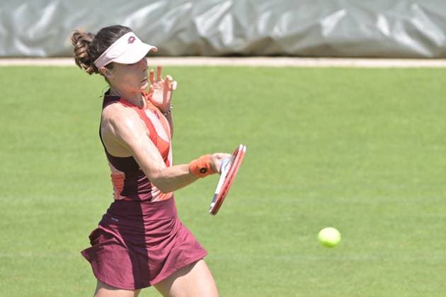 25.06.2023, xbrx, Tennis Bad Homburg Open WTA, Tennis Damen 250, emspor, v.l. Cornet, Alize (FRA), spielt den Ball Bad Homburg