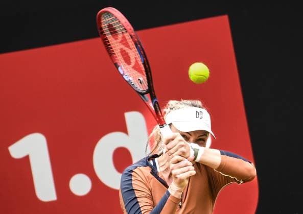 24.06.2023, xlakx, Tennis, WTA, Tennis Damen -Tour 2023 in Berlin emspor, v.l.Donna Vekic (Kroatien),fokussiert, konzentriert, spielt den Ball Berlin