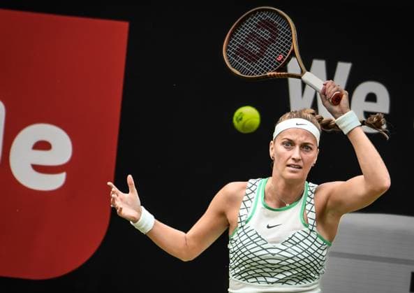 24.06.2023, xlakx, Tennis, WTA, Tennis Damen -Tour 2023 in Berlin emspor, v.l.Petra Kvitova (Tschechien),fokussiert, konzentriert, spielt den Ball Berlin