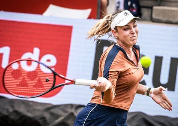 24.06.2023, xlakx, Tennis, WTA, Tennis Damen -Tour 2023 in Berlin emspor, v.l.Donna Vekic (Kroatien),fokussiert, konzentriert, spielt den Ball Berlin