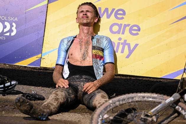 Sport Themen der Woche KW25 Sport Bilder des Tages Mountain Biker Arne Janssens looks exhausted after the men cross-country event in the Cycling Mountain Bike competition at the Europaspiele in Krakow, Poland on Sunday 25 June 2023. The 3rd European Games, informally known as Krakow-Malopolska 2023, is a scheduled international sporting event that will be held from 21 June to 02 July 2023 in Krakow and Malopolska, Poland. LAURIExDIEFFEMBACQ  x69384275x