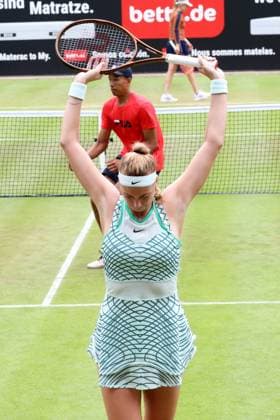 DEU, bett1open, 25.06.2023, Rot-Weiss Tennisanlage, Berlin, DEU, bett1open, im Bild Petra Kvitova vs. Donna Vekic Foto: Juergen Engler nordphoto GmbH