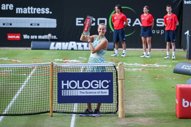 Siegerin der bett1open 2023: Petra KVITOVA CZE, Finale Einzel, bett1open presented by ecotrans Group, Berlin, LTTC Rot-Weiß Berlin, 25.06.2023, Copyright: xClaudioxGärtnerx
