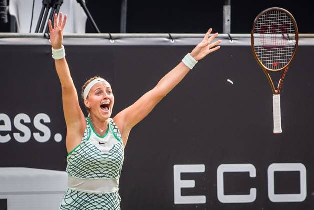 Bett1 Open WTA, Tennis Damen 500. Berlin, 24.06.2023 Petra Kvitova (Tschechien) feiert den Titel Bett1 Open Finale WTA 500. Steffi Graf Stadion, Rot-Weiss Tennis Club, Berlin, 24.06.2023 Bett1Open Copyright: xBEAUTIFULxSPORTS LucianoxLimax