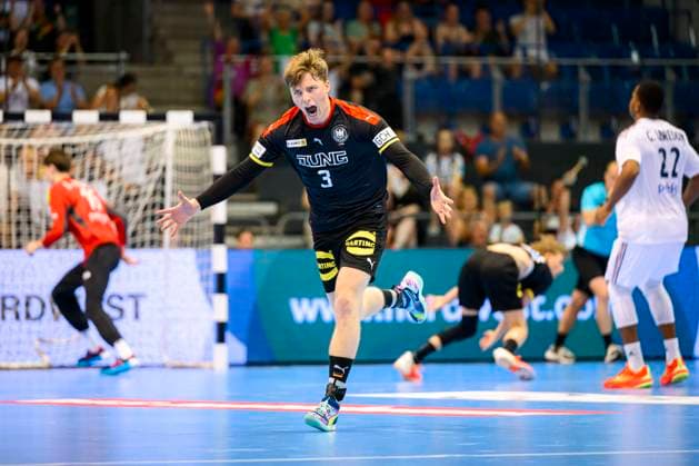 Hannover, Deutschland 25. Juni 2023: Handball U21, U 21 WM - Hauptrunde - Deutschland vs. Frankreich Nils Lichtlein (Deutschland VfL Potsdam) Jubel Freude Emotion Torjubel Torschuetze Torschütze Magdeburg Getec Arena Deutschland