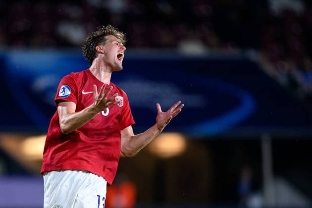 230625 Leo Fuhr Hjelde of Norway looks dejected during the UEFA European Under-21 Championship group stage football match between France and Norway on June 25, 2023 in Cluj-Napoca. Photo: Marius Simensen BILDBYRAN COP 238 MM0022 bbeng fotboll football fotball soccer uefa european under-21 championship euro under-21 U21, U 21 em u21 norge norway france frankrike depp Copyright: MARIUSxSIMENSEN BB230625BB596