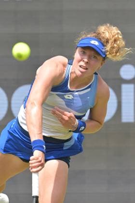 26.06.2023, xbrx, Tennis Bad Homburg Open WTA, Tennis Damen 250, emspor, v.l. Friedsam, Anna-Lena (GER), spielt den Ball Bad Homburg