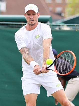 TENNIS - Wimbledon 2023 LONDON,ENGLAND,26.JUN.23 - TENNIS - ATP, Tennis Herren World Tour, Wimbledon, Grand Slam, qualification. Image shows Dennis Novak (AUT).  GEPAxpictures xAlanxGrieves
