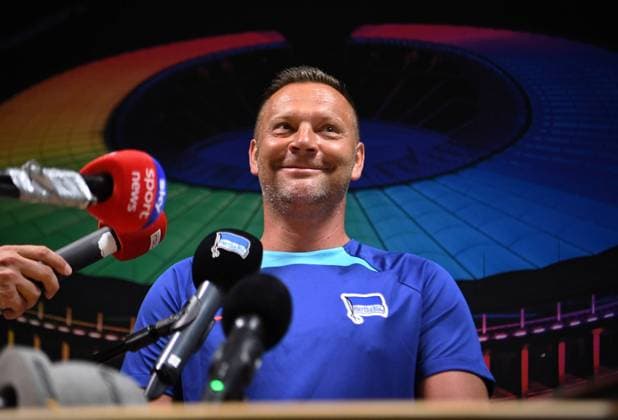 Sport Themen der Woche KW26 Sport Bilder des Tages Fussball, Herren, Saison 2023 2024, 2. Bundesliga, Hertha BSC, Trainingsauftakt, Medienrunde mit Trainer Pal Dardai (Hertha BSC), 26.06. 2023, *** Football, men, season 2023 2024, 2 Bundesliga, Hertha BSC, training kick-off, media round with coach Pal Dardai Hertha BSC , 26 06 2023, Copyright: xSebastianxRäppold MatthiasxKochx