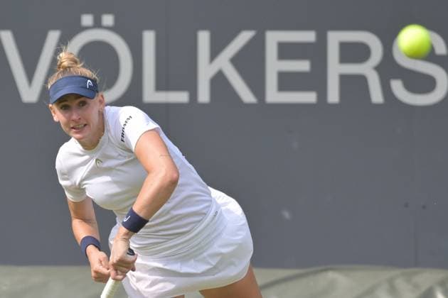 26.06.2023, xbrx, Tennis Bad Homburg Open WTA, Tennis Damen 250, emspor, v.l. Teichmann, Jil (SUI), spielt den Ball,fokussiert, konzentriert Bad Homburg