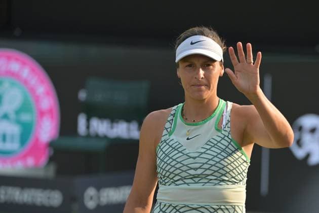 26.06.2023, xbrx, Tennis Bad Homburg Open WTA, Tennis Damen 250, emspor, v.l. Maria, Tatjana (GER),Aufwaermprogramm der Profis, warm up, gestikuliert, mit den Armen gestikulieren Bad Homburg