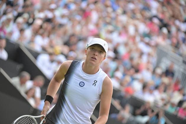 26.06.2023, xbrx, Tennis Bad Homburg Open WTA, Tennis Damen 250, emspor, v.l. Swiatek, Iga (POL), fokussiert, konzentriert Bad Homburg