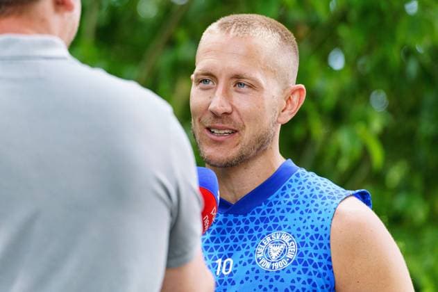 Lewis Holtby (Holstein Kiel, 10) Training Holstein Kiel, Fussball, 2. Bundesliga, Saison 2023 24, 26.06.2023 Training Holstein Kiel, Fussball, 2. Bundesliga, Saison 2023 24, 26.06.2023 Kiel Copyright: xEibner-Pressefoto MarcelxvonxFehrnx EP_MFN