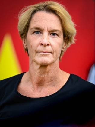 Fußball I Frauen I Saison 2022-2023 I Länderspiel I Deutschland - Vietnam I 24.06.2023 Martina Voss-Tecklenburg (Trainerin Deutschland) während der Eröffnungszeremonie des Länderspiels Freisteller, Nahaufnahme, Porträt, Portrait, Einzelfoto, Einzelbild, Körper Offenbach Stadion am Bieberer Berg Hessen Deutschland Copyright: xLobeca InesxHähnelx