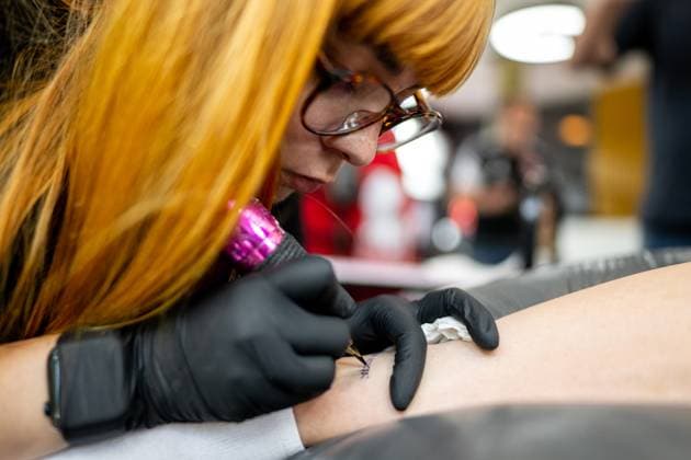 28.06.2023 - 1. FC Nürnberg Nuernberg FCN Club Frauen Clubfrauen - Medientermin - Cleopatra INK Tattoo Piercing Motto : Mutig bis zum Schluss - ThHa - xthxhax - Valeria de Leon