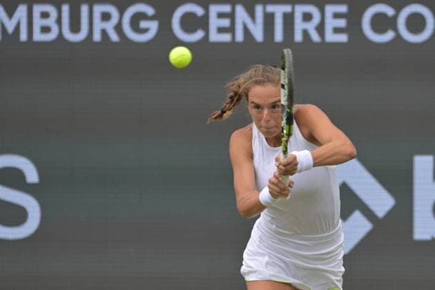 28.06.2023, xbrx, Tennis Bad Homburg Open WTA, Tennis Damen 250, emspor, v.l. Bronzetti, Lucia (ITA), fokussiert, konzentriert, spielt den Ball Bad Homburg