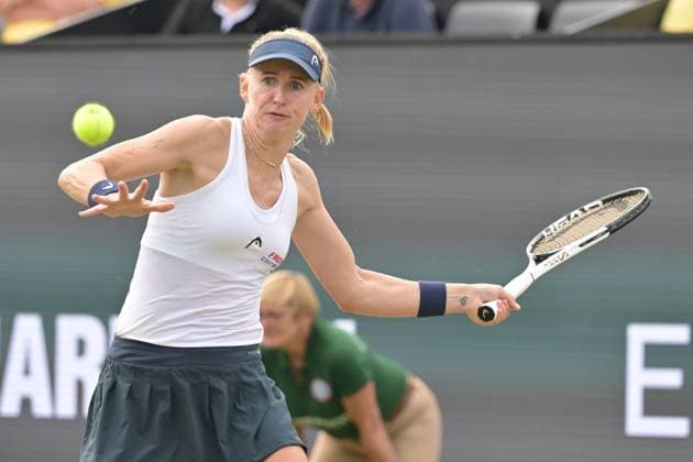 28.06.2023, xbrx, Tennis Bad Homburg Open WTA, Tennis Damen 250, emspor, v.l. Teichmann, Jil (SUI), spielt den Ball, fokussiert, konzentriert Bad Homburg