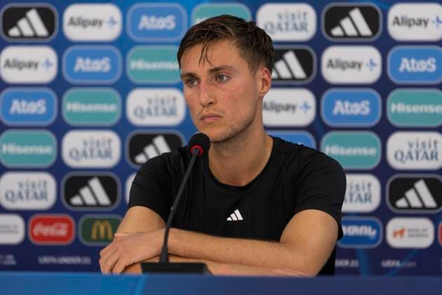 UEFA U21, U 21 EM, Deutschland - England, 3. Gruppenspiel, 28.06.2023, Batumi Kilian FISCHER ( 13, Deutschland, VfL Wolfsburg) bei der Pressekonferenz nach der 0:2 Niederlage gegen England, UEFA U21-Fussball-Europameisterschaft in Rumaenien und Georgien, Deutschland - England, 3. Gruppenspiel, 28.06.2023, Batumi Copyright: xBEAUTIFULxSPORTS Meuselx