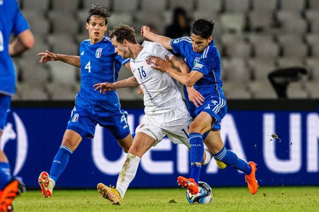 230628 Hakon Evjen of Norway during the UEFA European Under-21 Championship group stage football match between Italy and Norway on June 28, 2023 in Cluj-Napoca. Photo: Marius Simensen BILDBYRAN COP 238 MM0023 bbeng euro under-21 football fotball fotboll italia norge norway soccer taly U21, U 21 u21-em uefa european under-21 championship Copyright: MARIUSxSIMENSEN BB230628BB242