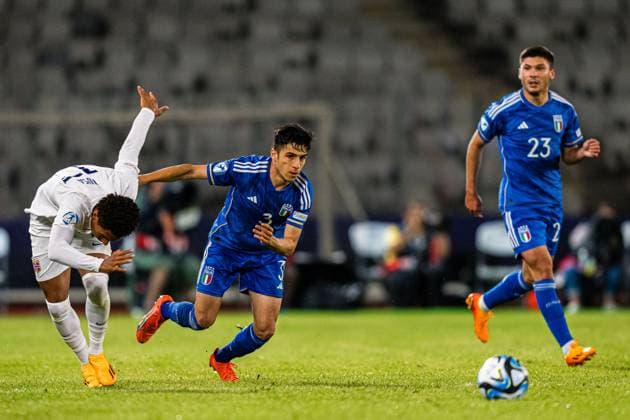 230628 Antonio Nusa of Norway and Fabiano Parisi of Italy during the UEFA European Under-21 Championship group stage football match between Italy and Norway on June 28, 2023 in Cluj-Napoca. Photo: Marius Simensen BILDBYRAN COP 238 MM0023 bbeng euro under-21 football fotball fotboll italia norge norway soccer taly U21, U 21 u21-em uefa european under-21 championship Copyright: MARIUSxSIMENSEN BB230628BB321