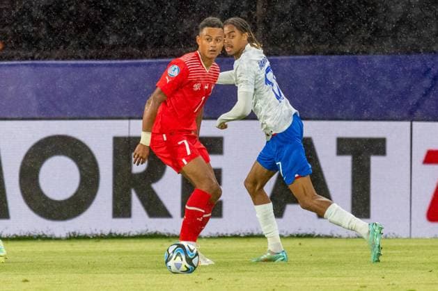 UEFA European Football Championship - Under 21 Men - Switzerland vs France aSwiss U21, U 21 Ä™s Dan Ndoye and France U21™s Bradley Barcola in action against during the third qualifying round UEFA European Under-21 Championship 2023 soccer match Switzerland U21 vs. France U21 at the CFR Cluj Stadium in Cluj Napoca, Romania, 28nd of June 2023 Cluj-Napoca CFR Cluj Stadium Romania Copyright: xVinnyxOrlandox xLiveMediax LPS_985875