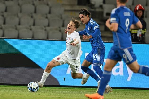 David Wolfe (Norway U21, U 21 Matteo Cancellieri (Italy U21) during the UEFA Under 21 Championship Georgia-Romania 2023 match between Italy 0-1 Nowey at Cluj Arena on June 28, 2023 in Cluj-Napoca, Romania. Noxthirdxpartyxsales  (222931126)