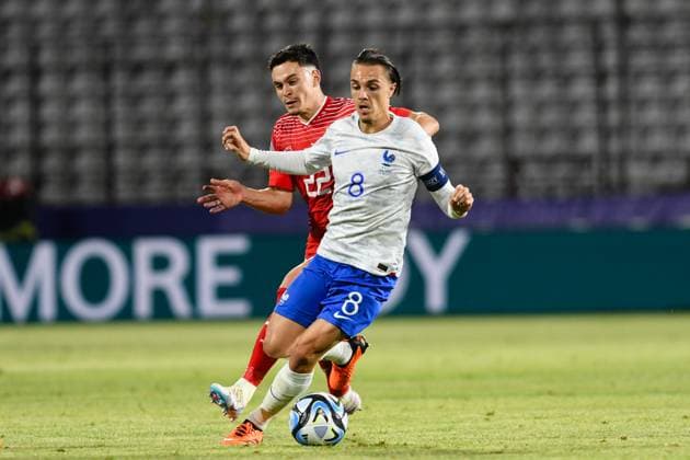 Switzerland v France - U21, U 21 EURO 2023 Maxence Caqueret and Fabian Rieder in action during UEFA European Under-21 Championship Group D: Switzerland U21 vs France U21, disputed on Dr Constantin Radulescu Stadium, 28 June 2023 Cluj-Napoca Romania  Copyright: xFlaviuxBuboix originalFilename:buboi-notitle230628_npayE.jpg