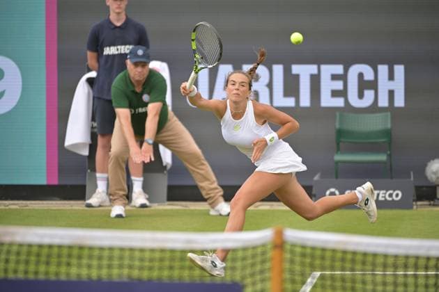 28.06.2023, xbrx, Tennis Bad Homburg Open WTA, Tennis Damen 250, emspor, v.l. Bronzetti, Lucia (ITA), spielt den Ball, fokussiert, konzentriert Bad Homburg