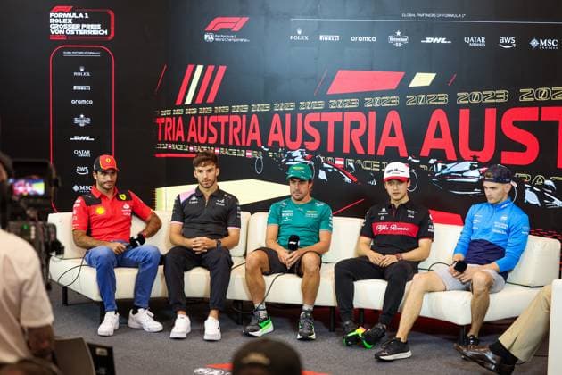 SAINZ Carlos (spa), Scuderia Ferrari SF-23, GASLY Pierre (fra), Alpine F1 Team A523, ALONSO Fernando (spa), Aston Martin F1 Team AMR23, ZHOU Guanyu (chi), Alfa Romeo F1 Team Stake C43, SARGEANT Logan (usa), Williams Racing FW45, portrait during the 2023 Formula 1 Rolex Grosser Preis von Osterreich, 2023 Austrian Grand Prix, 9th round of the 2023 Formula One World Championship, WM, Weltmeisterschaft from June 30 to July 2, 2023 on the Red Bull Ring, in Spielberg, Austria - F1 - AUSTRIAN GRAND PRIX 2023 DPPI Panoramic  00123022_GOOD0328 