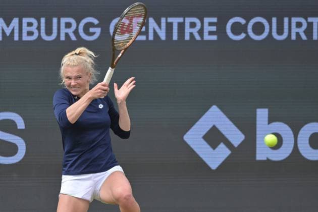 30.06.2023, xbrx, Tennis Bad Homburg Open WTA, Tennis Damen 250, emspor, v.l. Siniakova, Katerina (CZE), spielt den Ball, fokussiert, konzentriert Bad Homburg