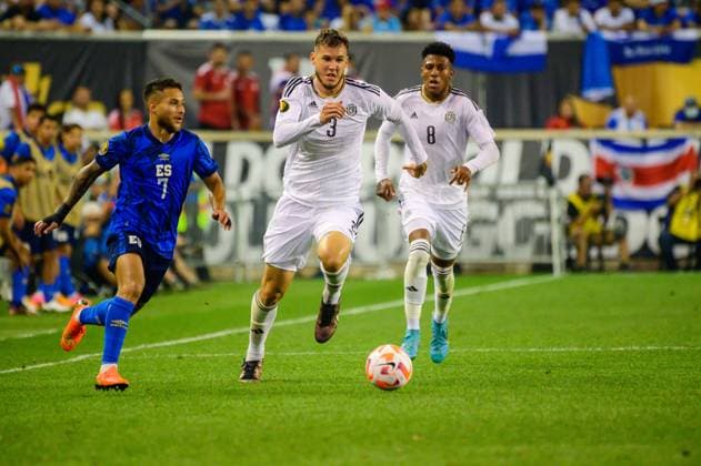 June 30, 2023, Harrrison, New Jersey, U.S: June 30, 2023, Harrison NJ- El Salvador player JOSHUA PEREZ (7) in action against Costa Rica player, JUAN PABLO VARGAS (3) during the CONCACAF game held at the RedBull Arena Harrrison U.S. - ZUMArf1_ 20230630_zaf_rf1_032 Copyright: xRickyxFitchettx