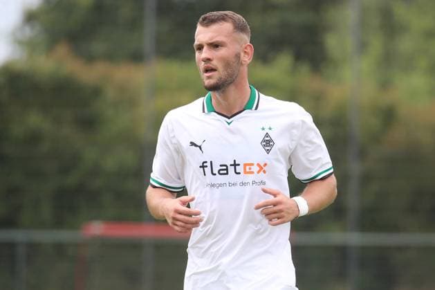 Mönchengladbach, Deutschland 01. Juli 2023: Testspiel - 2023 2024 - Bor. Mönchengladbach U23 vs. SV Elversberg Im Bild: Kushtrim Asallari (Borussia Mönchengladbach U23) Borussia Park Platz 7 Nordrhein Westfalen Copyright: xFotostandx xVanxderxVeldenx