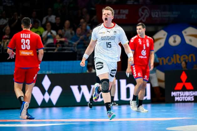 Berlin, 29. Juni 2023: Handball U21, U 21 WM - Finalrunde - Halbfinale - Deutschland - Serbien Justus Fischer (Deutschland TSV Hannover-Burgdorf) Jubel Freude Emotion Torjubel Torschuetze Torschütze Berlin Max-Schmeling-Halle Berlin Deutschland