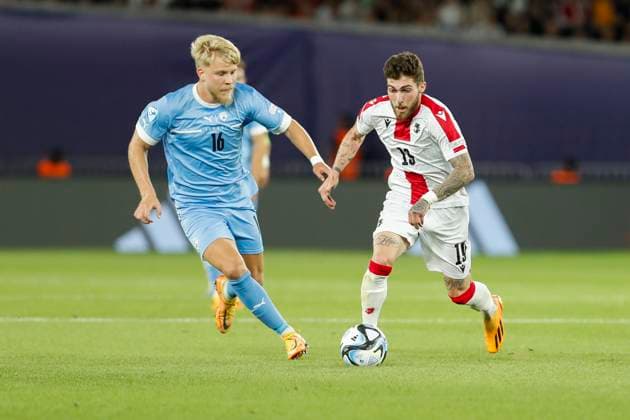 UEFA U21, U 21 EM, Georgien - Israel, Viertelfinale, 01.07.2023, Tiflis Giorgi TSITAISHVILI ( 19, Georgien), Yoav HOFMEISTER ( 16, Israel), UEFA U21-Fussball-Europameisterschaft in Rumaenien und Georgien, Georgien - Israel, Viertelfinale, 01.07.2023, Boris Paichadze Dinamo Arena, Tiflis Copyright: xBEAUTIFULxSPORTS Meuselx