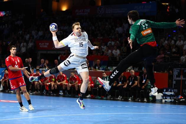 tTorwurf von Justus Fischer (Deutschland) Deutschland vs Serbien, Handball, U21, U 21 Weltmeisterschaft, 01.07.2023 Deutschland vs Serbien, Handball, U21-Weltmeisterschaft, 01.07.2023 Berlin Copyright: xEibner-Pressefotox EP_RWS