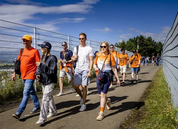 SPIELBERG - Fans arrive ahead of the Austrian Grand Prix at the Red Bull Ring on July 02, 2023 in Spielberg, Austria. ANP SEM VAN DER WAL F1 Grand Prix of Austria 2023 xVIxANPxSportx xxANPxIVx 472892952 originalFilename: 472892952.jpg