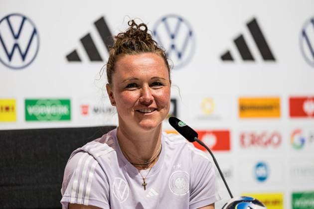 Pressekonferenz DFB Frauen; 02.07.2023 Marina Hegering (Deutschland, 5) in der Pressekonferenz Pressekonferenz DFB Frauen, Herzogenaurach, adidas Homeground Copyright: xBEAUTIFULxSPORTS Wunderlx