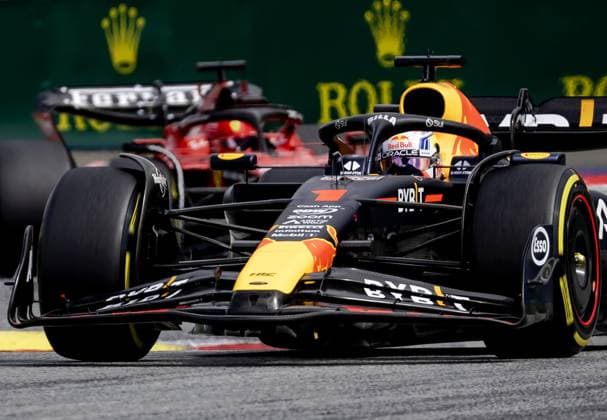 SPIELBERG - Max Verstappen (Red Bull Racing) with Charles Leclerc (Ferrari) behind him during the Austrian Grand Prix at the Red Bull Ring on July 02, 2023 in Spielberg, Austria. ANP SEM VAN DER WAL F1 Grand Prix of Austria 2023 xVIxANPxSportx xxANPxIVx 472907698 originalFilename: 472907698.jpg